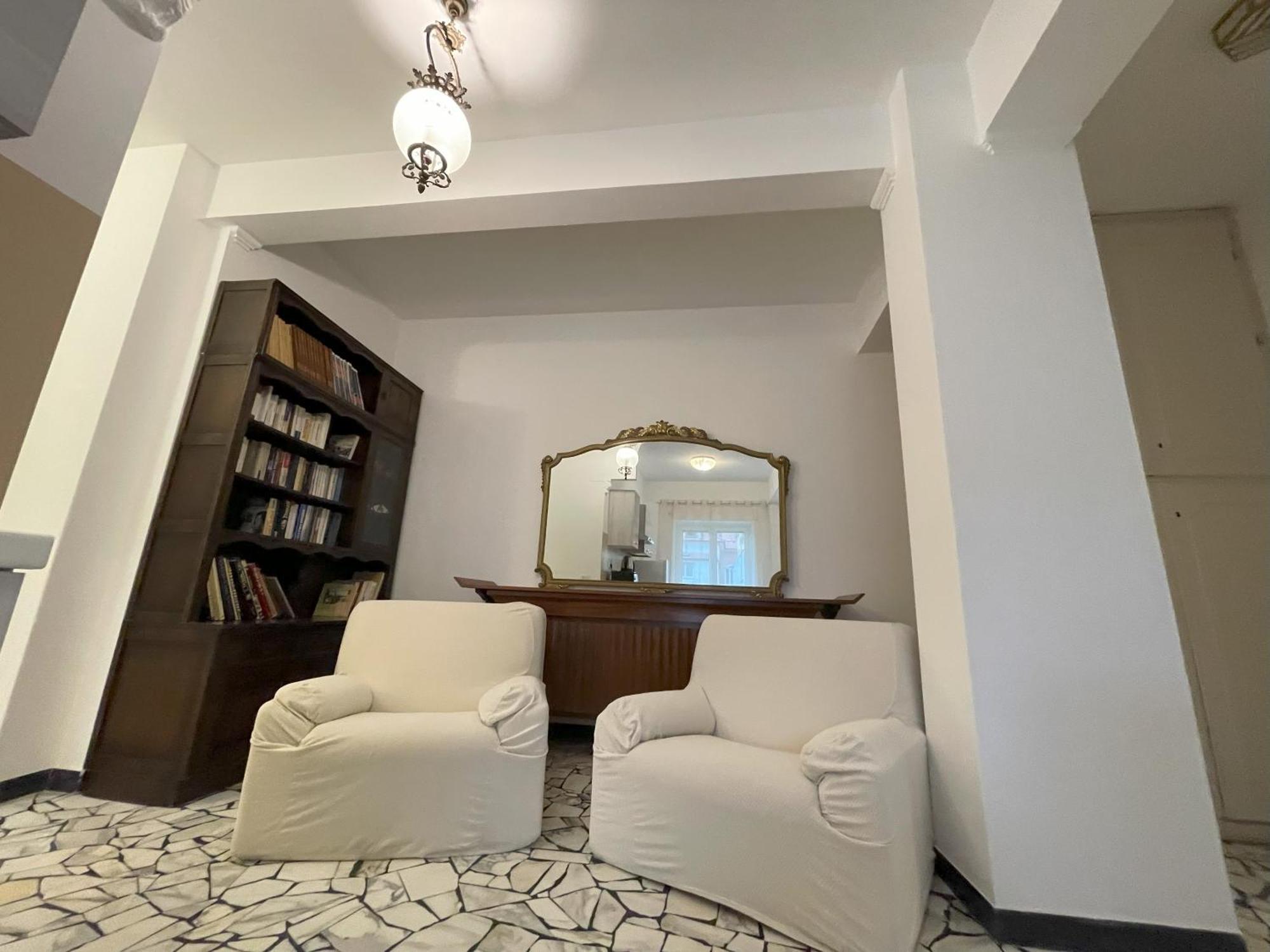 La Reggia 1 - Ampio appartamento in pieno budello pedonale - 50 m dal mare Alassio Esterno foto